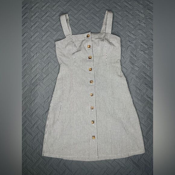 Hollister Cream Buttoned Sleeveless Sundress - Picture 1 of 6